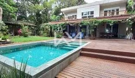 Casa  à Venda, 3 suítes, Piscina ,Praia do   Santiago, São Sebastião, SP