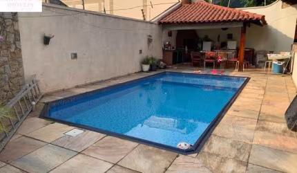 CASA TERREA COM PISCINA NO PATRIARCA