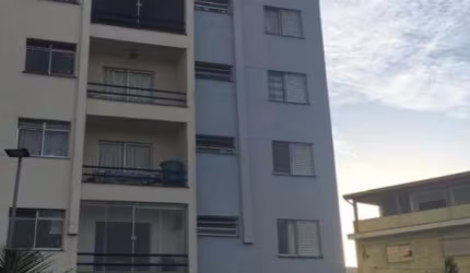 APARTAMENTO A 100M DA ESTAÇÃO GUILHERMINA ESPERANÇA.
