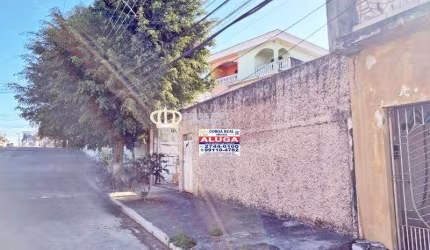 Casa para locação em São Paulo-SP, Cidade Patriarca: 3 quartos, 2 salas, 4 vagas, 140m² de área!
