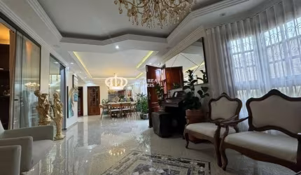 Sobrado à venda em São Paulo-SP, no bairro Patriarca: 4 quartos, 1 suíte, 3 salas, 3 banheiros, 3 vagas e 420m². Imperdível!