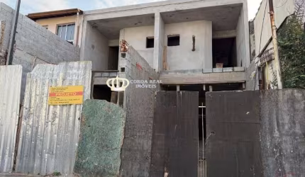 SOBRADOS NOVOS DE 3 DORMITORIOS E 2 VAGAS NA VILA SALETE