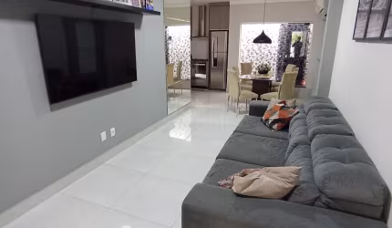 Linda casa Condomínio San Marino