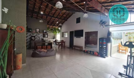 Casa com 3 dormitórios à venda, 176 m² por R$ 824.000,00 - Vila Naly - Caçapava/SP