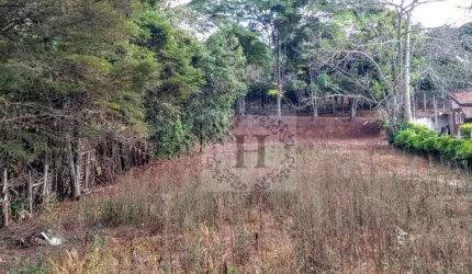 Chácara com 1280 m² com Escritura em Caçapava SP