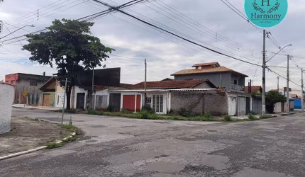 Casa com Pontos Comerciais e Kitnets de esquina