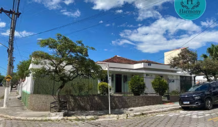 Casa com 3 dormitórios à venda, 219 m² por R$ 750.000 - Vila Pantaleão - Caçapava/SP