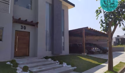 Lindo Sobrado com 3 dorms sendo 1 Suíte à venda por R$ 1.500.000 - Condomínio Terras do Vale