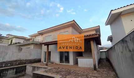 Sobrado com 3 suítes à venda por R$ 1.390.000
