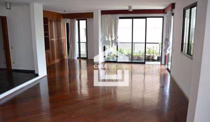 Apartamento à venda com 3 suítes, 3 banheiros e 3 vagas de garagem. Localizado em Higienópolis.