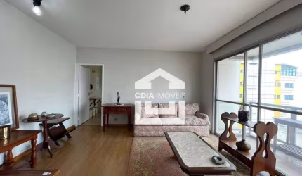 Apartamento à venda com 3 dormitórios sendo 1 suíte, 2 banheiros e 1 vaga de garagem, localizado no Itaim.