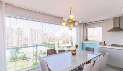 Apartamento à venda com 3 dormitórios sendo 1 suíte, 2 banheiros, 1 lavabo e 2 vagas de garagem. Localizado em Santo Amaro