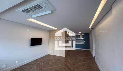 Apartamento para venda com 3 suítes, 3 banheiros e 2 vagas de garagem. Localizado na Vila Madalena.