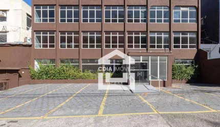 Prédio comercial para locação, com 540 m² de área útil localizado em Pinheiros.