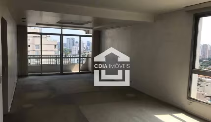 Cobertura a venda com 3 dormitórios sendo 1 suíte, 2 banheiros e 3 vagas vagas de garagem. Localizado no Brooklin.