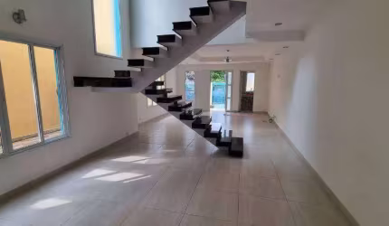 Casa com 3 dormitórios à venda, 153 m² por R$ 900.000,00 - Estancia da Serra - Mairiporã/SP