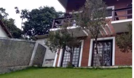 Casa com 4 dormitórios, sendo 1 suíte com hidro em Mairiporã