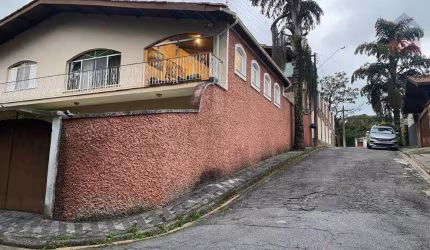Casa com 3 dormitórios à venda, 269 m² por R$ 850.000,00 - Cidade Jardim - Mairiporã/SP