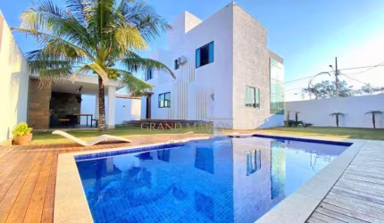 Casa contemporânea a venda  com 4 suítes no Foguete