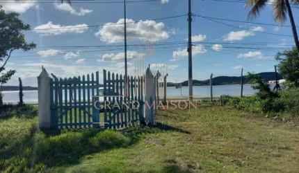 Terreno à venda nas Palmeiras com 1.281,88m²