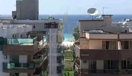 Cobertura a venda com 3 quartos, 270m² no Algodoal em Cabo Frio