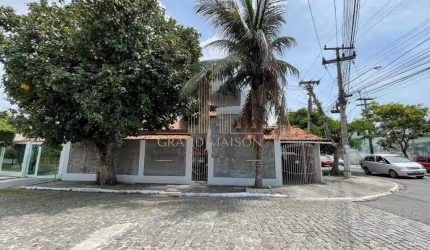 Casa independente a venda com 4 quartos 2 suítes em Cabo Frio