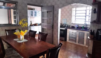 Sobrado com 4 dormitórios à venda, 210 m² por R$ 565.000,00 - Vila Linda - Santo André/SP