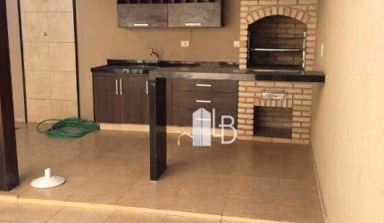 Casa com 3 dormitórios à venda, 184 m² por R$ 825.000,00 - Brasil - Uberlândia/MG