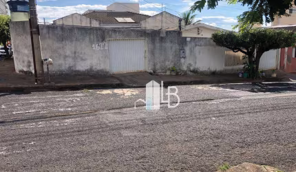 Terreno à venda, 240 m² por R$ 330.000,00 - Saraiva - Uberlândia/MG
