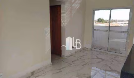 Apartamento no bairro Novo Mundo com dois quartos.