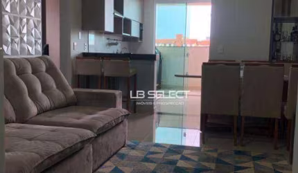 Apartamento no bairro Jardim Botânico todo montado com dois quartos e sacada.
