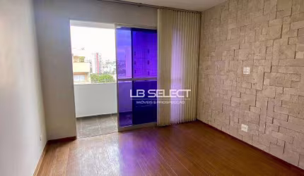 Apartamento no bairro Tabajaras com três quartos e uma suíte.
