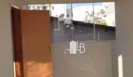 Apartamento no bairro Jardim Botânico com dois quartos.