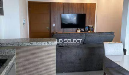 Apartamento no bairro Roosevelt com dois quartos, suíte e sacada.