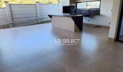 Casa no Condomínio Terras Alpha com três suítes e área gourmet completa.