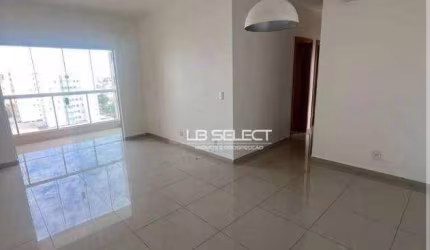 Apartamento no bairro Santa Mônica com três quartos, uma suíte e duas vagas de garagem.