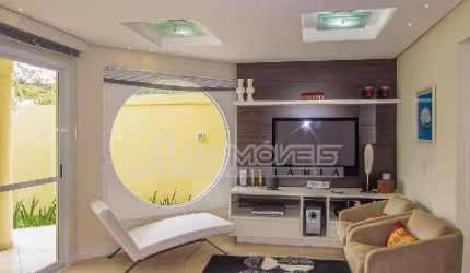 Casa com 4 quartos à venda no Santa Mônica, Florianópolis  por R$ 2.750.000