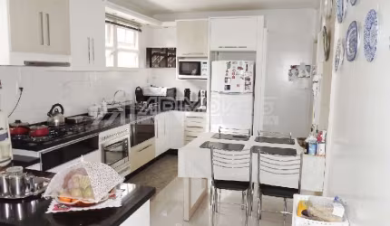 Casa com 4 quartos à venda no Coqueiros, Florianópolis , 151 m2 por R$ 2.000.000