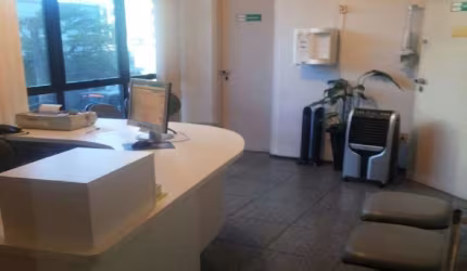 Sala comercial à venda no Centro, Florianópolis , 111 m2 por R$ 500.000