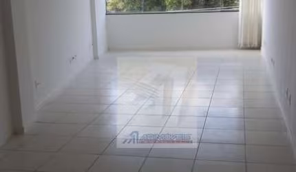 Sala comercial à venda no Córrego Grande, Florianópolis , 77 m2 por R$ 678.000