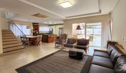 Casa com 3 quartos à venda no Estreito, Florianópolis , 354 m2 por R$ 2.400.000
