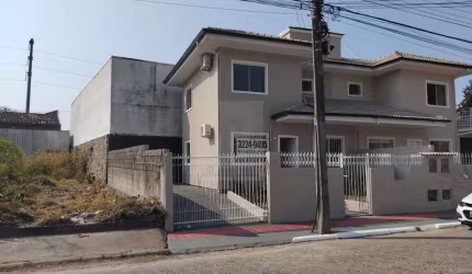Casa com 3 quartos à venda no Vargem do Bom Jesus, Florianópolis , 82 m2 por R$ 680.000