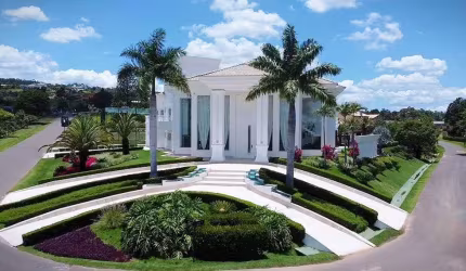 Espetacular Casa em Itu 1600m de área construida.