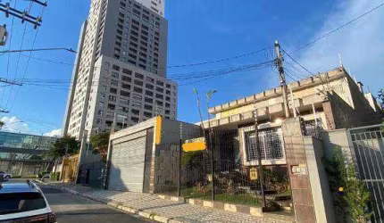 Excelente área para implantação de empreendimento  a 100m do Metrô