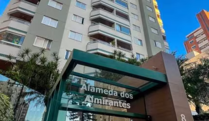 Apartamento para Venda em Florianópolis, Centro, 3 dormitórios, 1 suíte, 3 banheiros, 2 vagas
