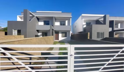 Casa para Venda em Florianópolis, São João do Rio Vermelho, 2 dormitórios, 2 suítes, 2 banheiros, 1 vaga