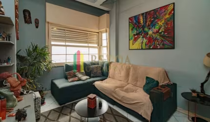 Apartamento com 3 quartos à venda na Rua Doutor Flores, 190, Centro Histórico, Porto Alegre por R$ 265.000