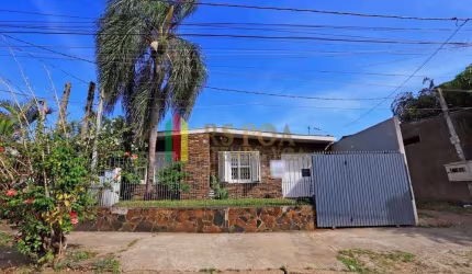 Casa com 3 quartos à venda na Rua Caetano La Porta, 75, Rubem Berta, Porto Alegre por R$ 369.999