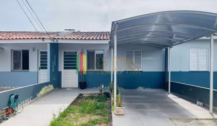 Casa em condomínio fechado com 2 quartos à venda na Rua Roberto Francisco Behrens, 200, Mato Grande, Canoas por R$ 259.900