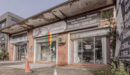 Prédio à venda na Avenida Wenceslau Escobar, 3191, Tristeza, Porto Alegre por R$ 1.099.900